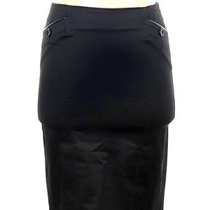 Bebe Size 00 NWT Beautifully detailed black skirt